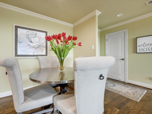 6335 W Northwest Highway 1514, Dallas, TX 75225