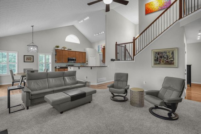 273 Auburn Drive, Newark, OH 43055