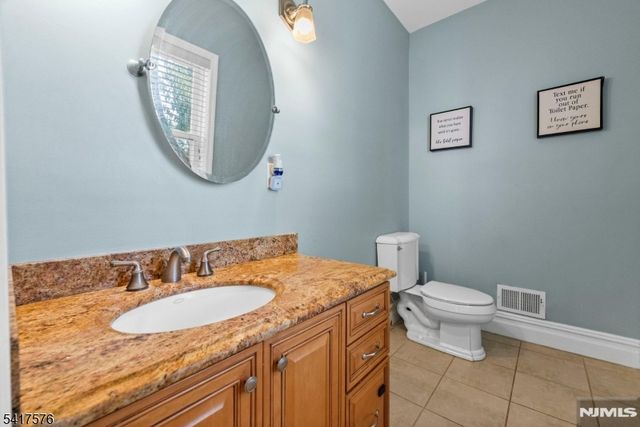 467 Summit Ave, Hackensack City, NJ 07601