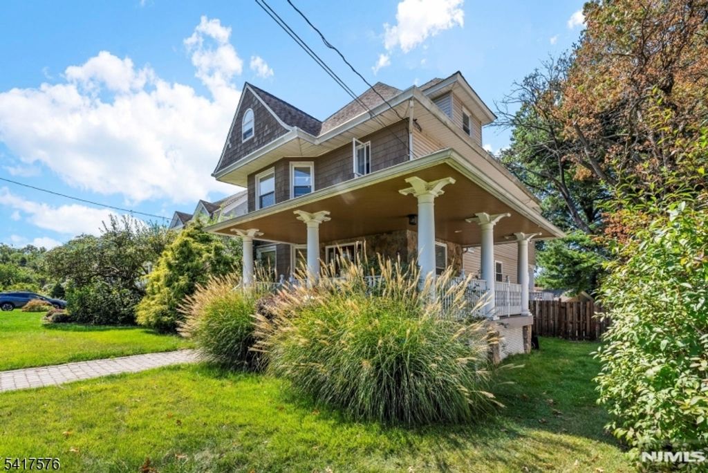 467 Summit Ave, Hackensack City, NJ 07601