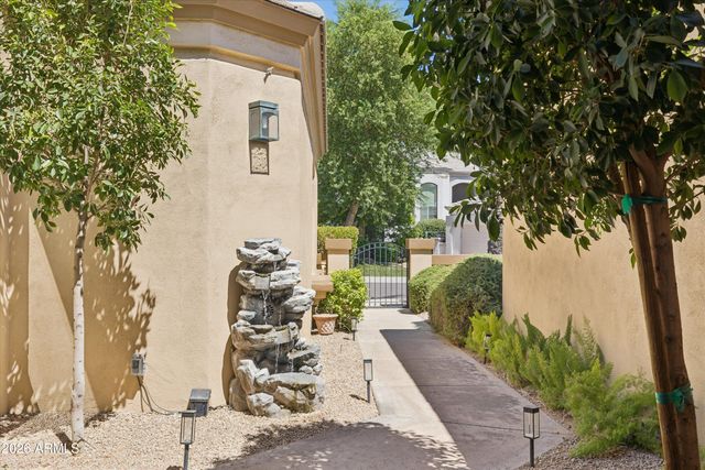 7323 E GAINEY RANCH Road 18, Scottsdale, AZ 85258