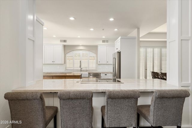 7323 E GAINEY RANCH Road 18, Scottsdale, AZ 85258