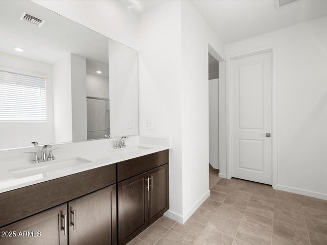 18256 N PIETRA Drive, Maricopa, AZ 85138