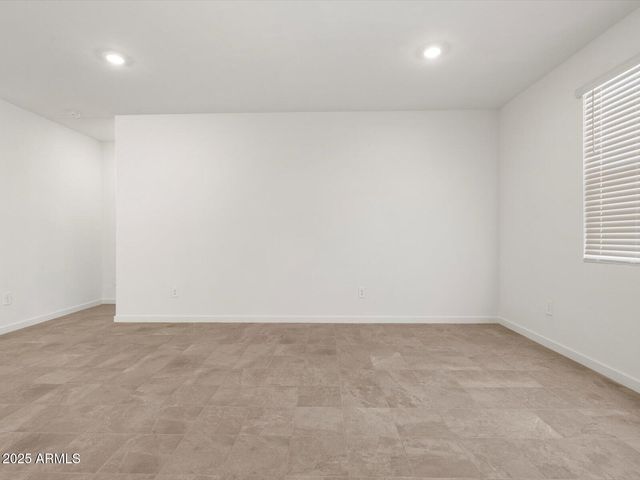 18256 N PIETRA Drive, Maricopa, AZ 85138