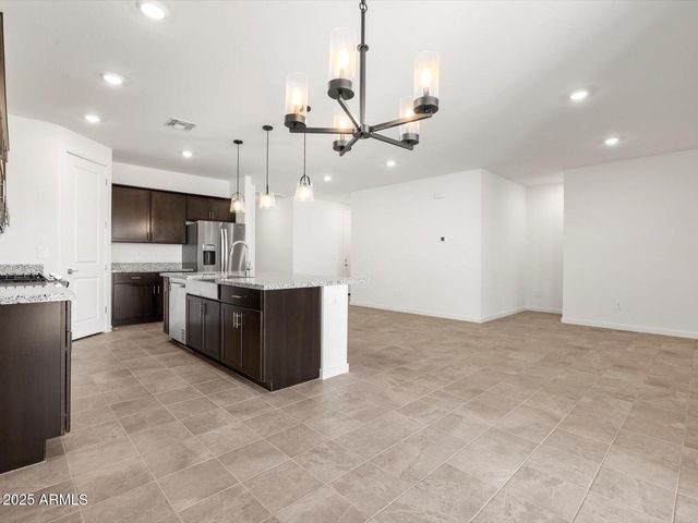 18256 N PIETRA Drive, Maricopa, AZ 85138