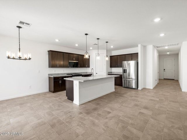 18256 N PIETRA Drive, Maricopa, AZ 85138