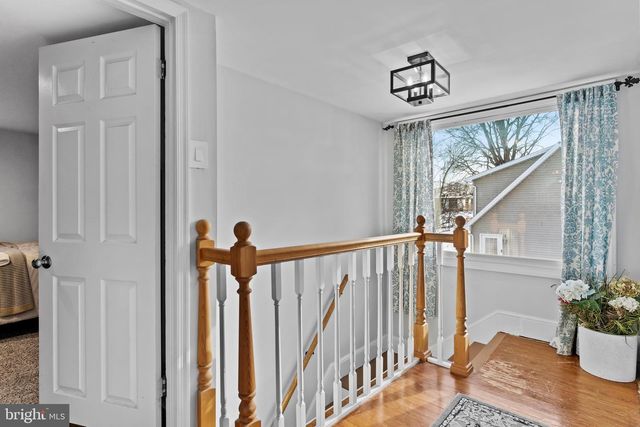 910 W LOUTHER ST, Carlisle, PA 17013