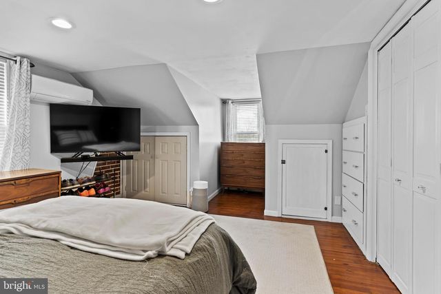 910 W LOUTHER ST, Carlisle, PA 17013