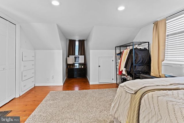 910 W LOUTHER ST, Carlisle, PA 17013