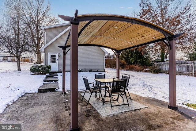 910 W LOUTHER ST, Carlisle, PA 17013