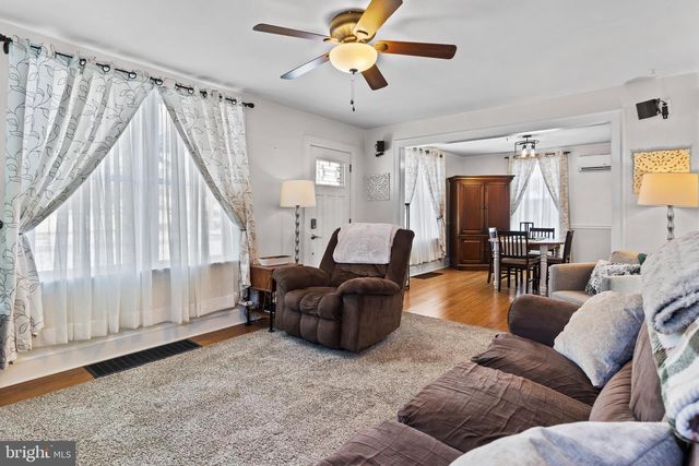 910 W LOUTHER ST, Carlisle, PA 17013