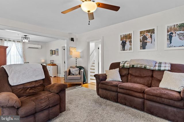 910 W LOUTHER ST, Carlisle, PA 17013