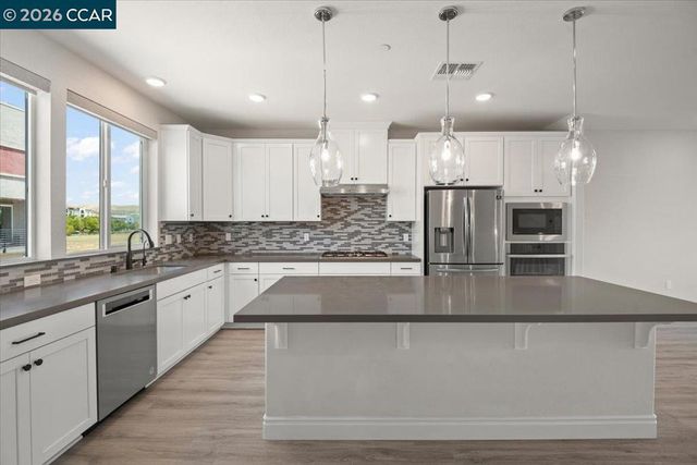 3909 Eminence St, Dublin, CA 94568