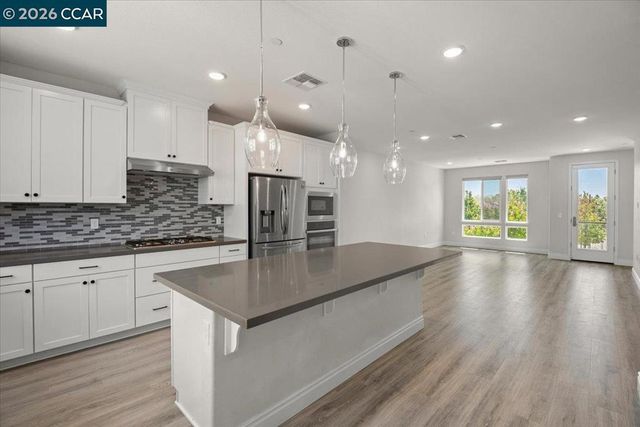 3909 Eminence St, Dublin, CA 94568