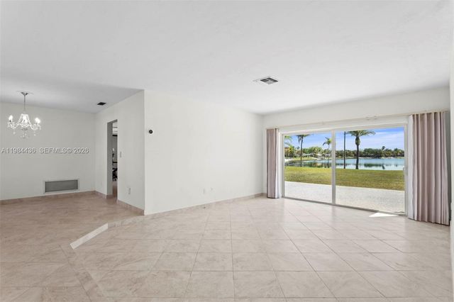 11807 SW 112th Avenue, Miami, FL 33176
