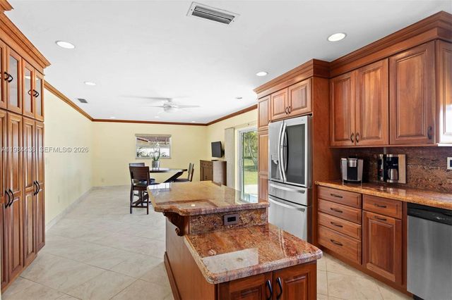 11807 SW 112th Avenue, Miami, FL 33176