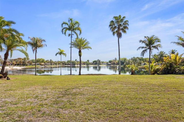 11807 SW 112th Avenue, Miami, FL 33176