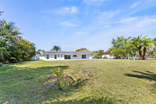 11807 SW 112th Avenue, Miami, FL 33176