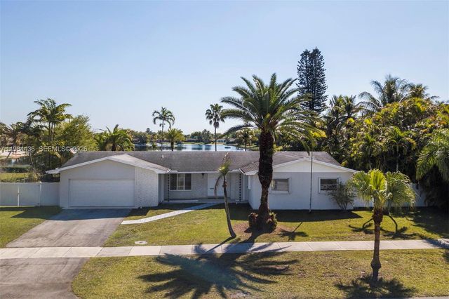 11807 SW 112th Avenue, Miami, FL 33176