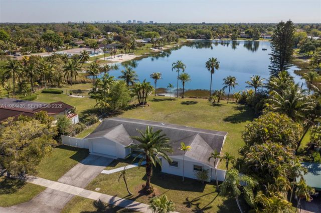 11807 SW 112th Avenue, Miami, FL 33176