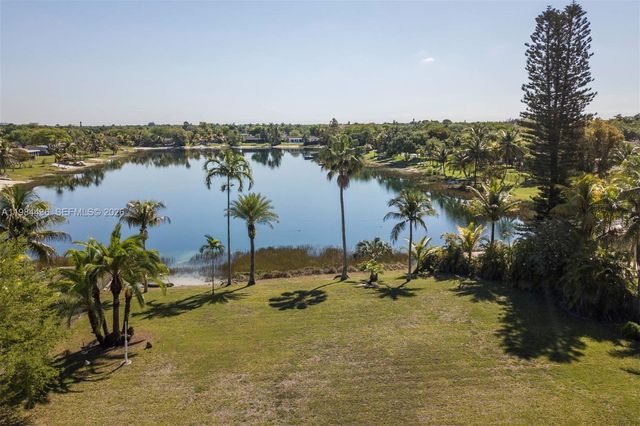 11807 SW 112th Avenue, Miami, FL 33176