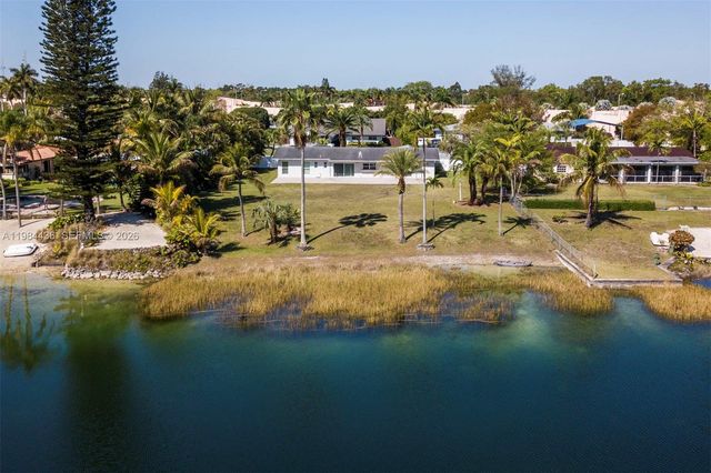 11807 SW 112th Avenue, Miami, FL 33176