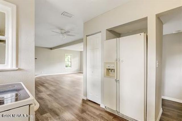 4826 RIVERDALE Road, Jacksonville, FL 32210