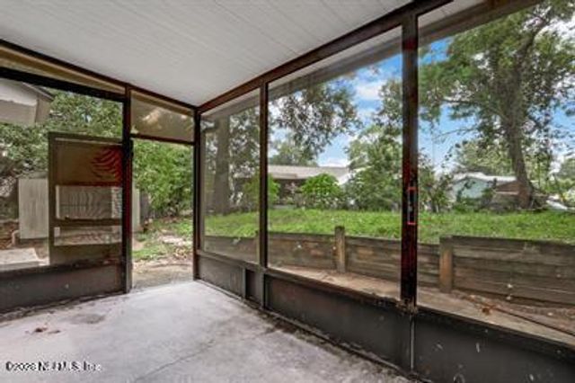 4826 RIVERDALE Road, Jacksonville, FL 32210