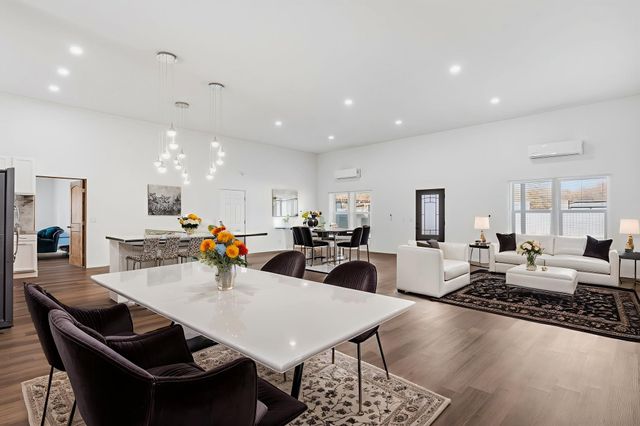 38 Private Drive 1548, Santa Fe, NM 87537