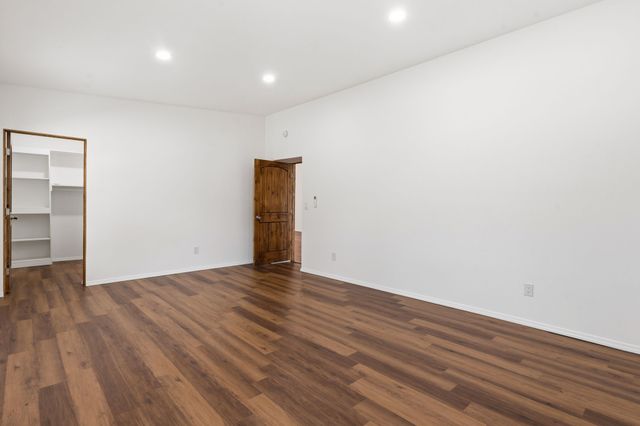 38 Private Drive 1548, Santa Fe, NM 87537