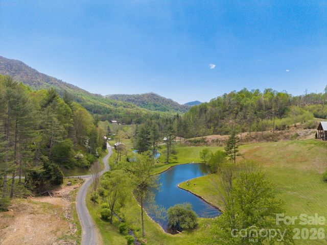 0000 Mountain Crest Drive 18, Bakersville, NC 28705