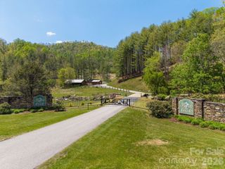0000 Mountain Crest Drive 18, Bakersville, NC 28705