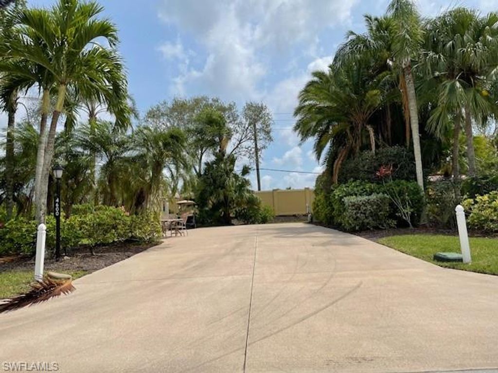 4600 Southern Breeze DR, Naples, FL 34114