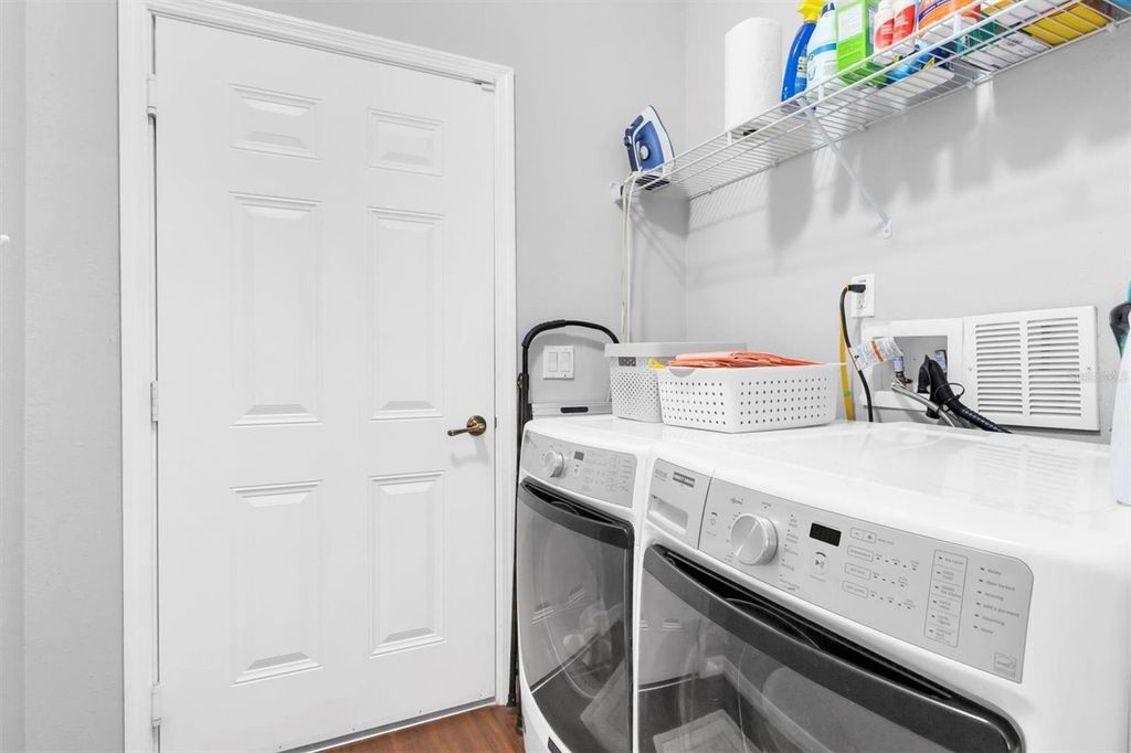 Image 24 of property listing at 11222 PORT DOUGLAS DRIVE, New Port Richey, FL 34654