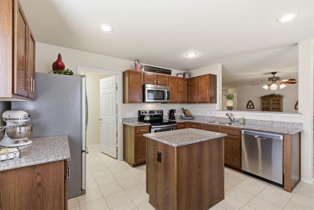 1417 Lone Pine Drive, Little Elm, TX 75068