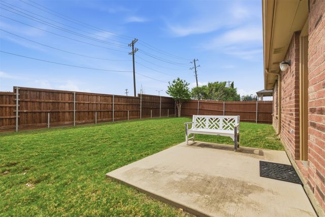 1417 Lone Pine Drive, Little Elm, TX 75068