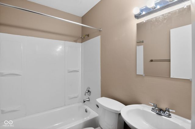 3914 Richelieu Road, Indianapolis, IN 46226