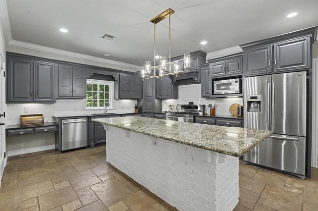 3800 Polo Club Court, Edmond, OK 73034