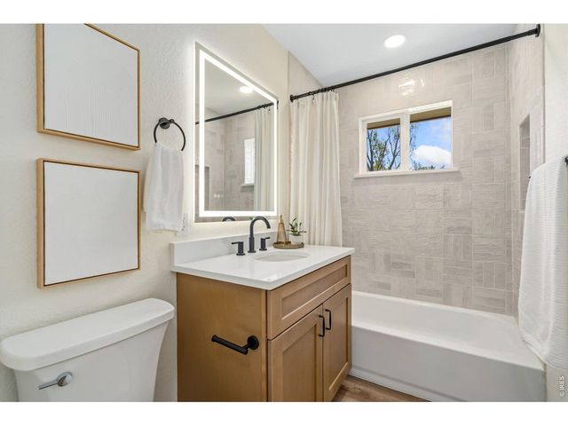 405 Dartmouth Trl, Fort Collins, CO 80525