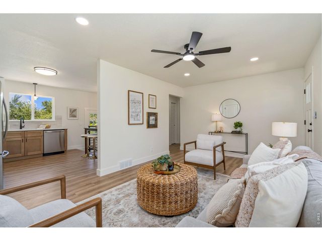 405 Dartmouth Trl, Fort Collins, CO 80525