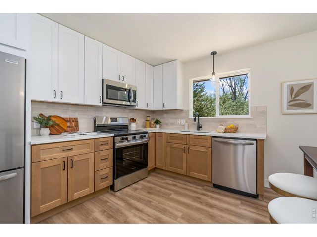 405 Dartmouth Trl, Fort Collins, CO 80525