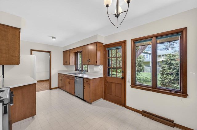 5318 Coney Weston Place, Madison, WI 53711