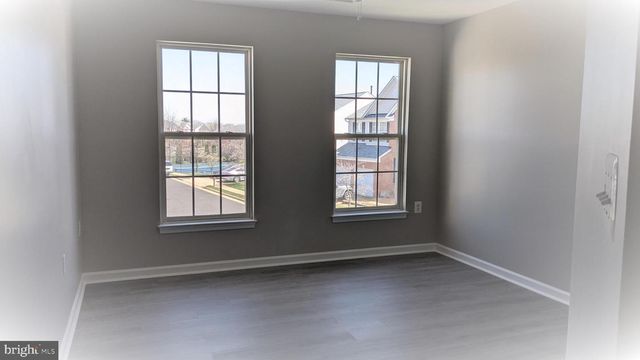 411 HANRAHAN CT SE, Leesburg, VA 20175