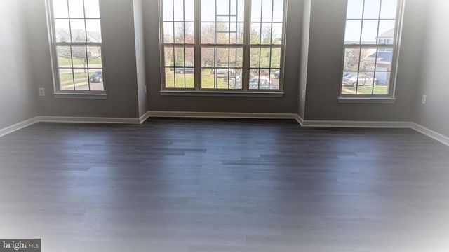 411 HANRAHAN CT SE, Leesburg, VA 20175