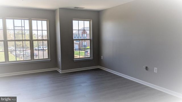 411 HANRAHAN CT SE, Leesburg, VA 20175