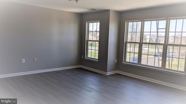 411 HANRAHAN CT SE, Leesburg, VA 20175