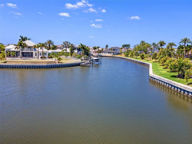 5702 TIDES PLACE, Apollo Beach, FL 33572