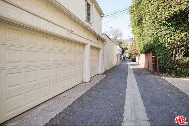 214 S Spalding Drive, Beverly Hills, CA 90212