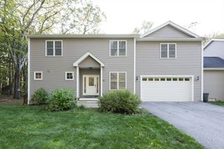 22 Beacon St 22, Shrewsbury, MA 01545