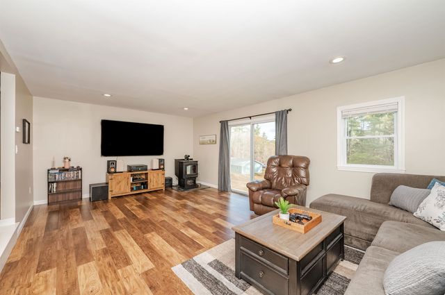 40 White Mountain Highway, Milton, NH 03851